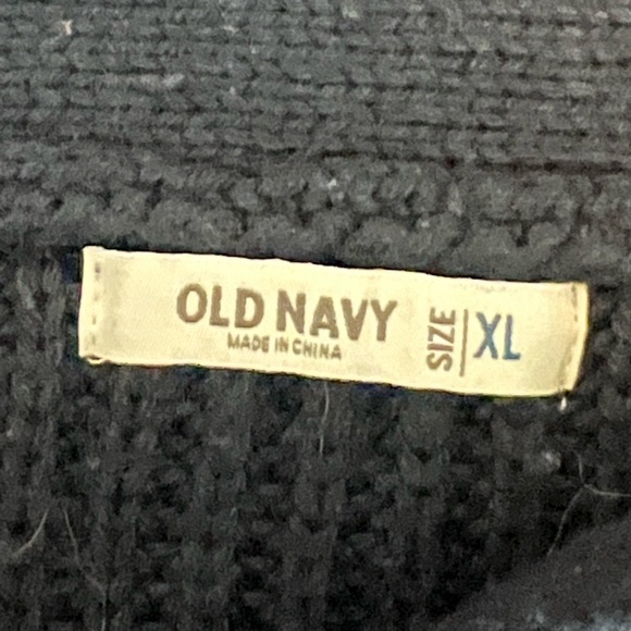 Old Navy Heavy Cardigan with Toggle Closure - Picture 5 of 5
